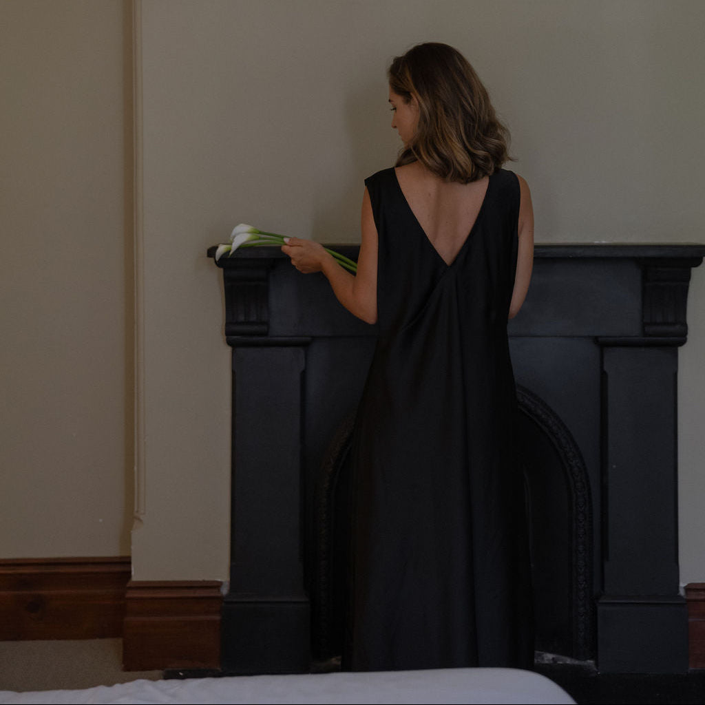 Vintage Gown - Onyx
